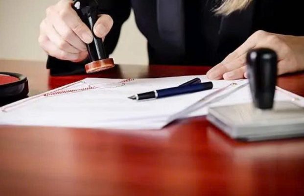 PHÂN BIỆT CÔNG CHỨNG VÀ CHỨNG THỰC